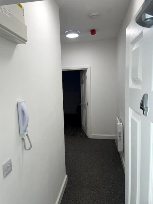 #4Bs 1 Bed Serviced Apartment Derby Exterior foto